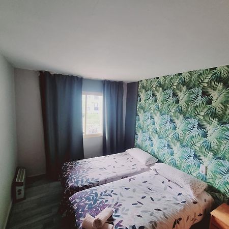 Bonito Apartamento Cerca De La Playa Салоу Екстериор снимка