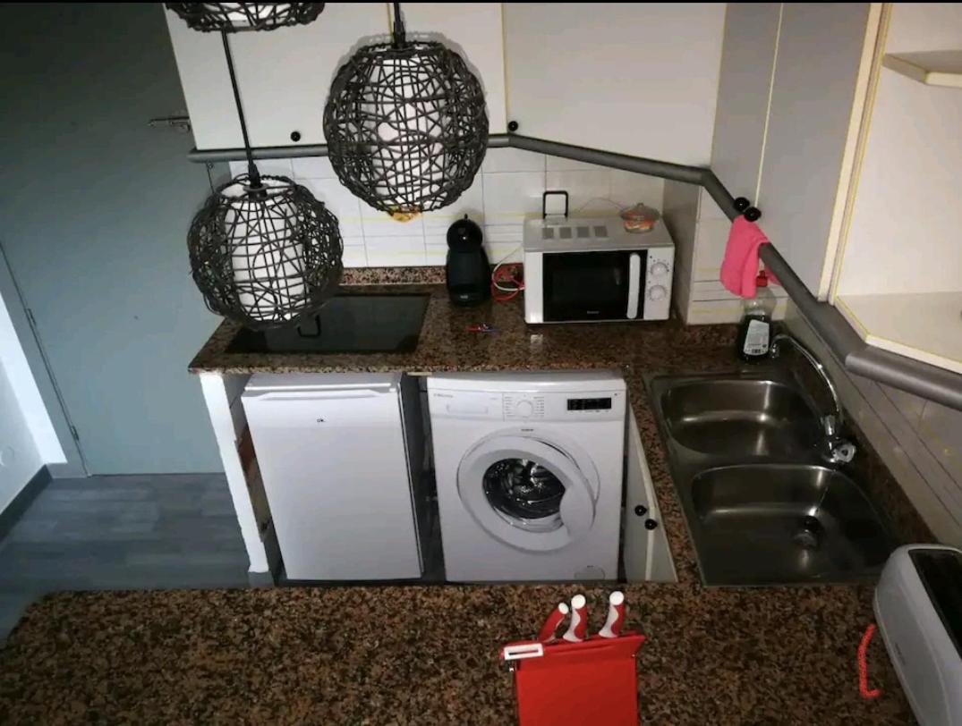 Bonito Apartamento Cerca De La Playa Салоу Екстериор снимка