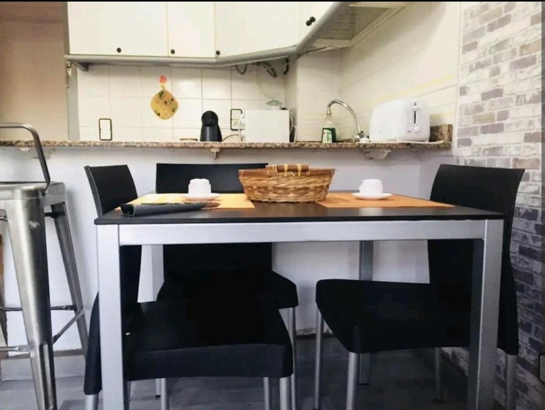 Bonito Apartamento Cerca De La Playa Салоу Екстериор снимка