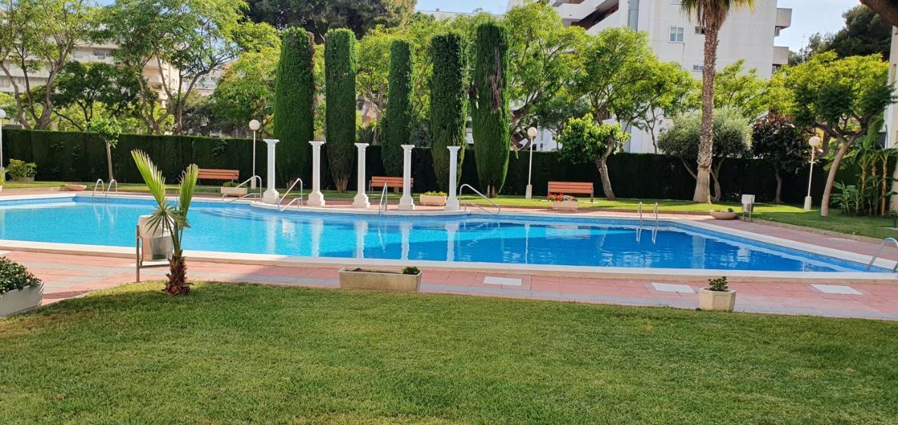 Bonito Apartamento Cerca De La Playa Салоу Екстериор снимка