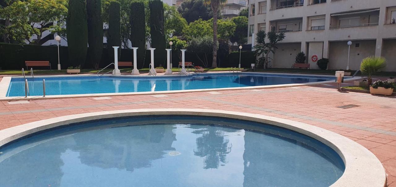 Bonito Apartamento Cerca De La Playa Салоу Екстериор снимка