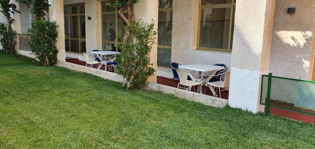 Bonito Apartamento Cerca De La Playa Салоу Екстериор снимка