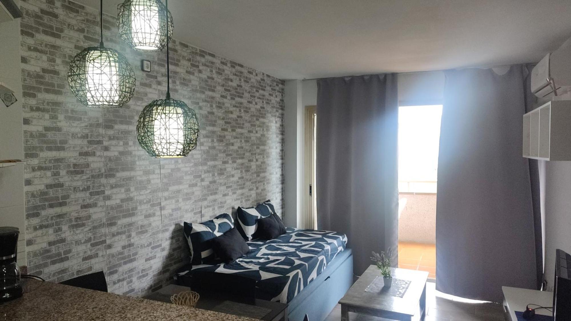 Bonito Apartamento Cerca De La Playa Салоу Екстериор снимка